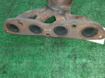 КОЛЛЕКТОР ВЫПУСКНОЙ НА TOYOTA SIENTA NCP85G 1NZ-FE