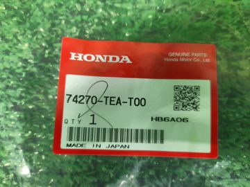 ПЛАНКА НА СТЕКЛООЧИСТИТЕЛЬ НА HONDA CIVIC FK7