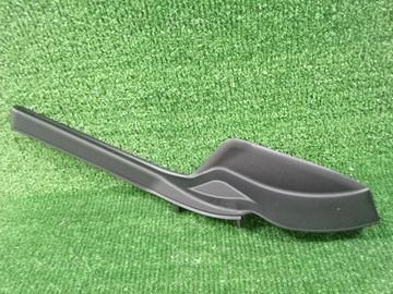 ПЛАНКА НА СТЕКЛООЧИСТИТЕЛЬ НА TOYOTA RAV4 MXAA54