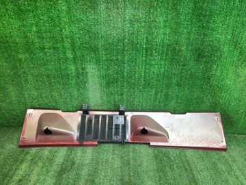 ПЛАНКА НА СТЕКЛООЧИСТИТЕЛЬ НА JEEP WRANGLER JK