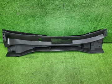 ПЛАНКА НА СТЕКЛООЧИСТИТЕЛЬ НА TOYOTA COROLLA CROSS ZSG10