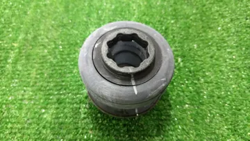 ПОДУШКА КУЗОВА НА TOYOTA FJ CRUISER GSJ15