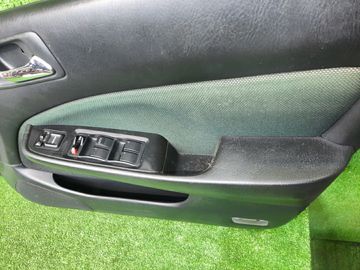 ОБШИВКА ДВЕРЕЙ НА HONDA ACCORD CL1