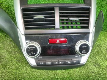 КОНСОЛЬ МАГНИТОФОНА НА SUBARU LEGACY BP5