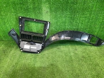КОНСОЛЬ МАГНИТОФОНА НА SUBARU LEGACY BP5