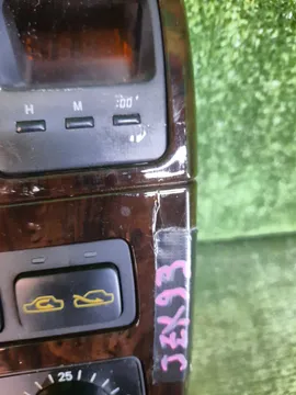 КОНСОЛЬ МАГНИТОФОНА НА TOYOTA MARK II GX90