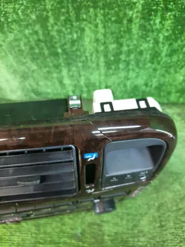 КОНСОЛЬ МАГНИТОФОНА НА TOYOTA MARK II GX90