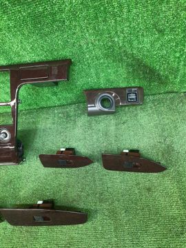 КОНСОЛЬ МАГНИТОФОНА НА TOYOTA CRESTA GX100