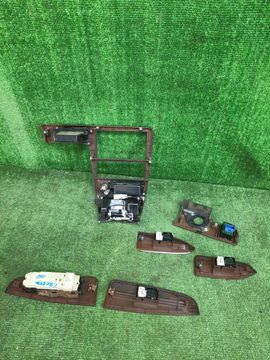 КОНСОЛЬ МАГНИТОФОНА НА TOYOTA CRESTA GX100