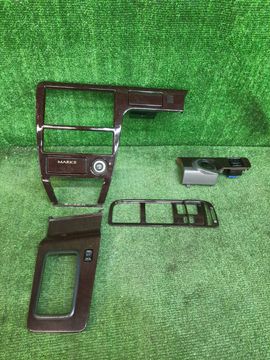 КОНСОЛЬ МАГНИТОФОНА НА TOYOTA MARK II GX100