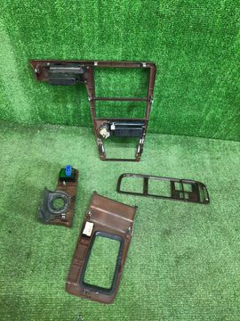 КОНСОЛЬ МАГНИТОФОНА НА TOYOTA MARK II GX100