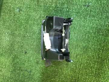 КОНСОЛЬ МАГНИТОФОНА НА TOYOTA MARK II GX100