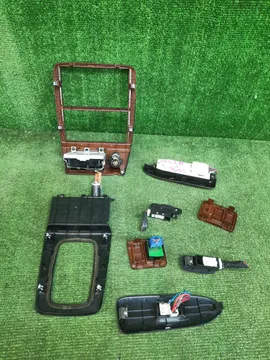 КОНСОЛЬ МАГНИТОФОНА НА TOYOTA CAMRY GRACIA SXV20