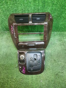КОНСОЛЬ МАГНИТОФОНА НА MITSUBISHI CHARIOT GRANDIS N84W