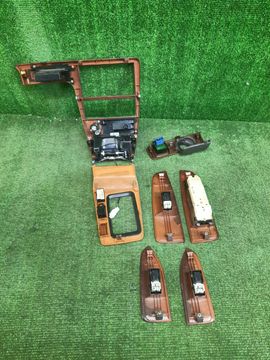 КОНСОЛЬ МАГНИТОФОНА НА TOYOTA CRESTA GX100