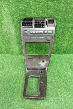 КОНСОЛЬ МАГНИТОФОНА НА TOYOTA MARK II GX90