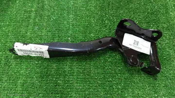 ПЕТЛЯ КАПОТА НА TOYOTA ALLION ZRT260