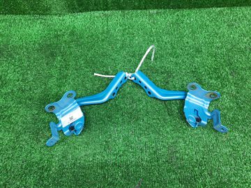 ПЕТЛЯ КАПОТА НА TOYOTA AQUA NHP10