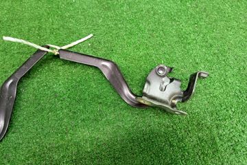 ПЕТЛЯ КАПОТА НА TOYOTA AQUA NHP10