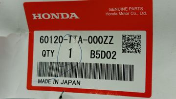 ПЕТЛЯ КАПОТА НА HONDA N-BOX JF3