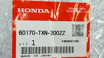ПЕТЛЯ КАПОТА НА HONDA INSIGHT ZE4