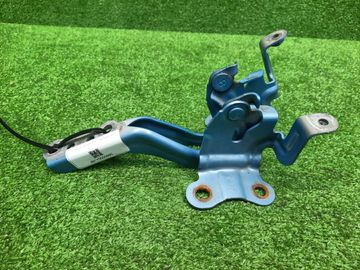 ПЕТЛЯ КАПОТА НА TOYOTA AQUA NHP10