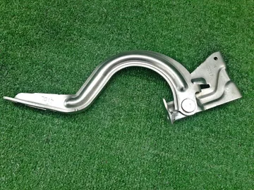 ПЕТЛЯ КАПОТА НА TOYOTA YARIS CROSS MXPB10