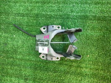 ПЕТЛЯ КАПОТА НА HONDA VEZEL RU4