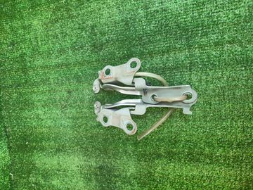 ПЕТЛЯ КАПОТА НА TOYOTA COROLLA NZE121