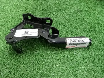 ПЕТЛЯ КАПОТА НА LEXUS NX200 ZGZ10