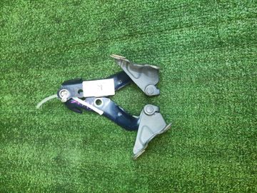 ПЕТЛЯ КАПОТА НА TOYOTA CALDINA ST191G