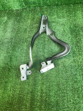 ПЕТЛЯ КАПОТА НА SUZUKI SPACIA MK53S