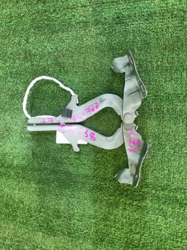 ПЕТЛЯ КАПОТА НА TOYOTA VOLTZ ZZE138