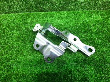 ПЕТЛЯ КАПОТА НА TOYOTA HILUX GUN125