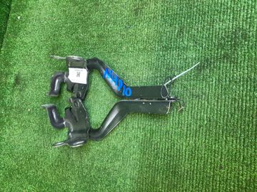ПЕТЛЯ КАПОТА НА TOYOTA AQUA NHP10