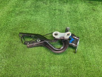 ПЕТЛЯ КАПОТА НА TOYOTA AQUA NHP10