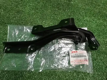 ПЕТЛЯ КАПОТА 57420-62R00 491W0003582 НА SUZUKI IGNIS FF21S