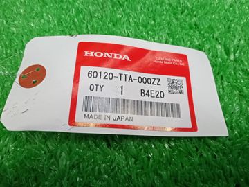 ПЕТЛЯ КАПОТА НА HONDA N-BOX JF3