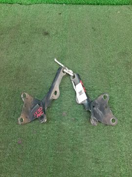 ПЕТЛЯ КАПОТА НА TOYOTA VISTA SV30