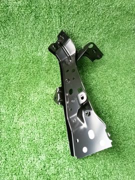 КРЕПЛЕНИЕ КРЫЛА НА MAZDA MAZDA 3 BP5P