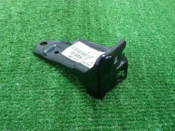 КРЕПЛЕНИЕ ФАРЫ НА TOYOTA YARIS KSP210