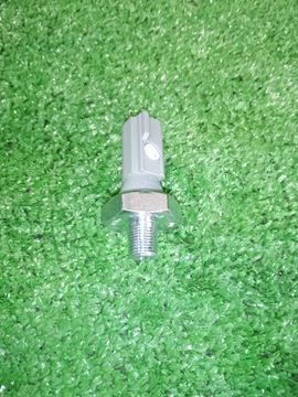 ДАТЧИК ДАВЛЕНИЯ МАСЛА НА MITSUBISHI