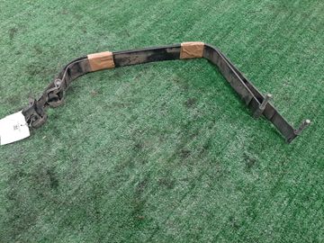 КРЕПЛЕНИЕ БАКА НА TOYOTA HILUX SURF TRN210W