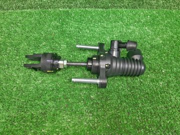 ГЛАВНЫЙ ЦИЛИНДР СЦЕПЛЕНИЯ НА TOYOTA HILUX TGN26