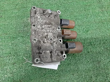 БЛОК СОЛЕНОИДОВ НА HONDA FREED GB3 L15A