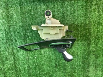 РЫЧАГ ПЕРЕКЛЮЧЕНИЯ КПП НА MERCEDES-BENZ C180 W203