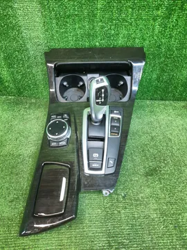 РЫЧАГ ПЕРЕКЛЮЧЕНИЯ КПП НА BMW 523D F10