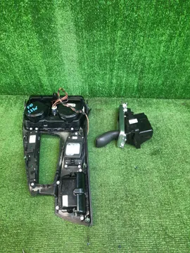 РЫЧАГ ПЕРЕКЛЮЧЕНИЯ КПП НА BMW 523D F10