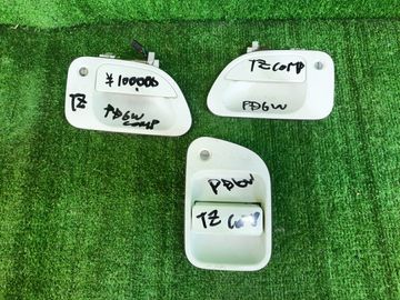 РУЧКА ДВЕРИ НА MITSUBISHI DELICA PD6W