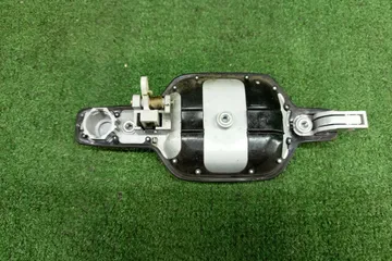 РУЧКА ДВЕРИ НА MITSUBISHI PAJERO V87W